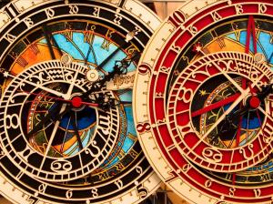 double-horloge-astronome.jpg